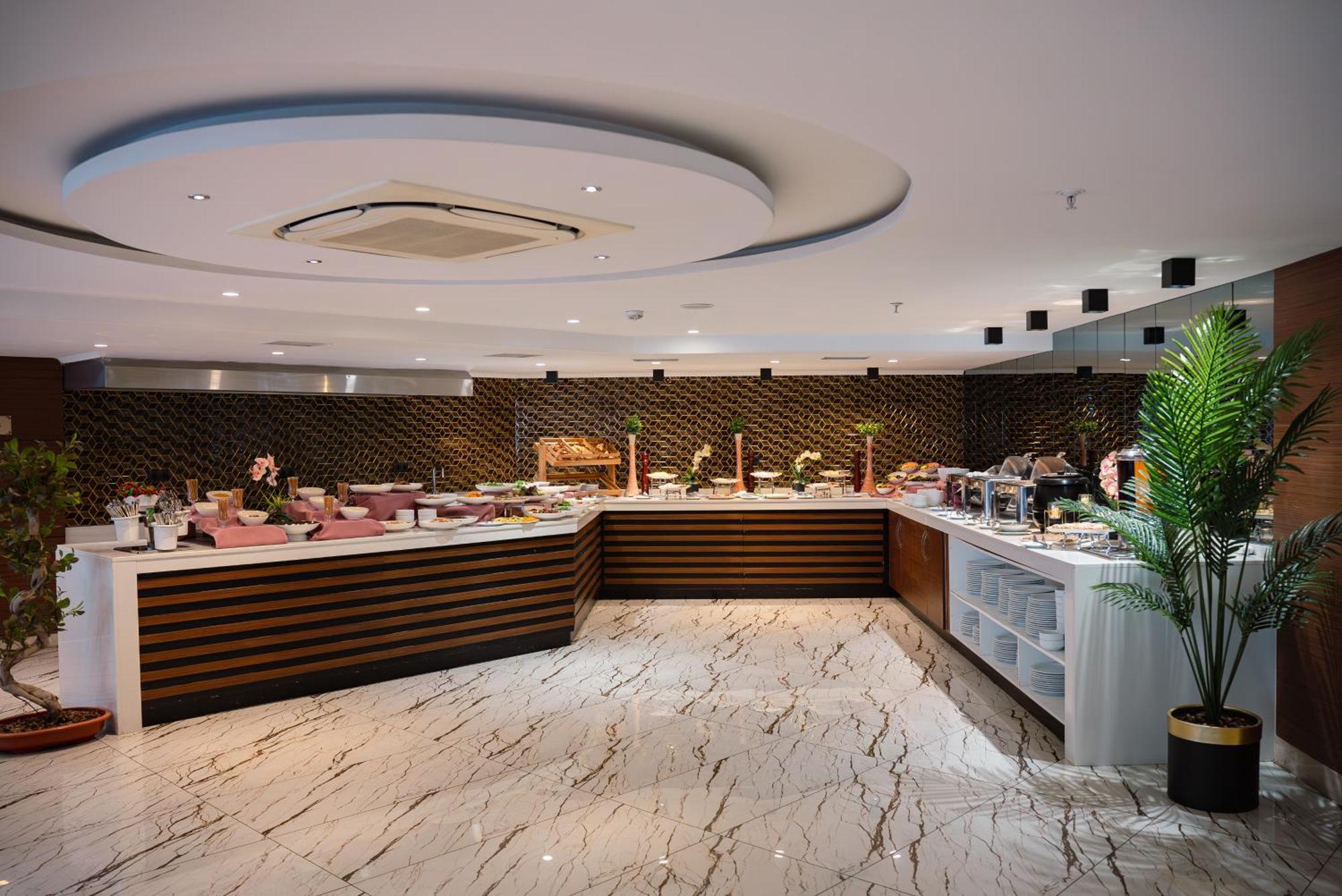 แกรนด์ วาฟส์ โอเทล Hotel ทรับซอน ภายนอก รูปภาพ